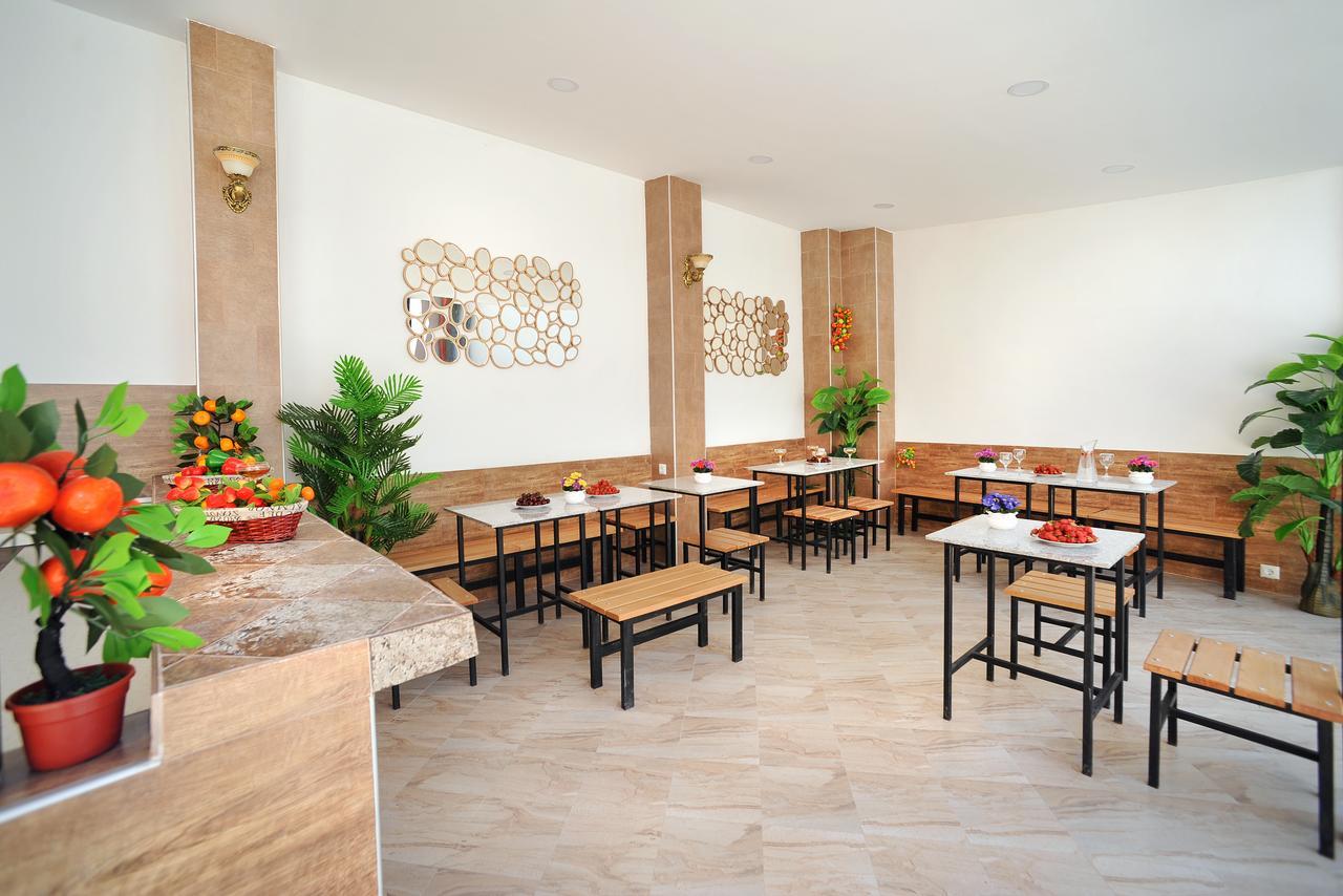 Rk City Hotel Tbilisi Buitenkant foto